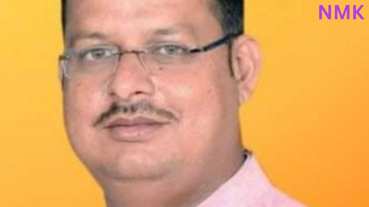 गंदगी से बजबजा रहा है पूरा मानगो । गंदगी से बजबजा रहा है पूरा मानगो ।