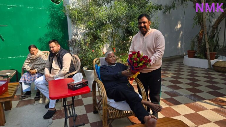 झारखंड के मंत्री संजय प्रसाद यादव पहुंचे पटना, आरजेडी सुप्रीमो लालू प्रसाद यादव का लिया आशीर्वाद