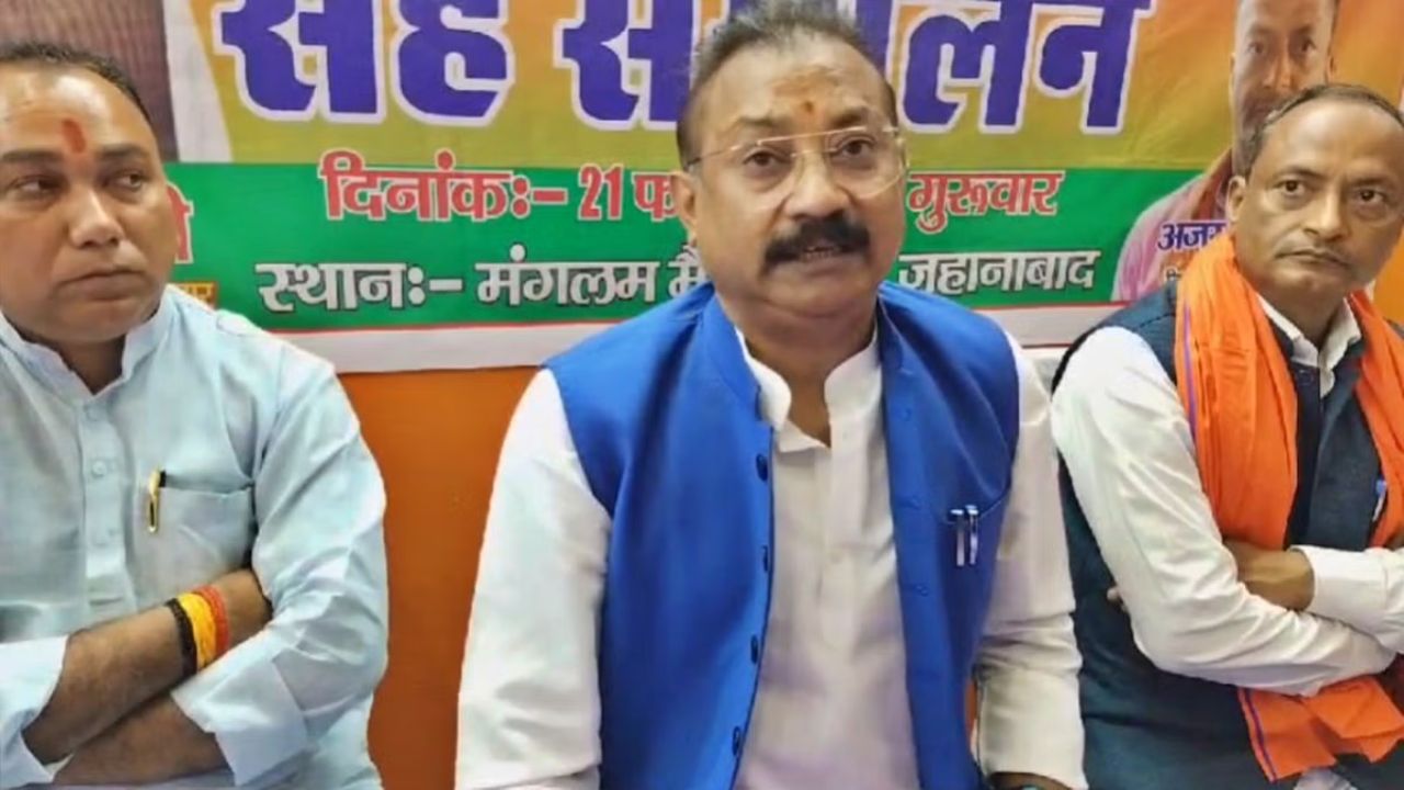Bihar Chunav 2025: नीतीश के मंत्री अशोक चौधरी का लालू और तेजस्वी पर निशाना, जमुई में गरमाई सियासत Bihar Chunav 2025