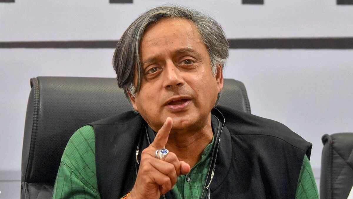 लोकसभा में आज 'ऑपरेशन सिंदूर' और पहलगाम हमले पर चर्चा, शशि थरूर क्यों बोले- मौनव्रत