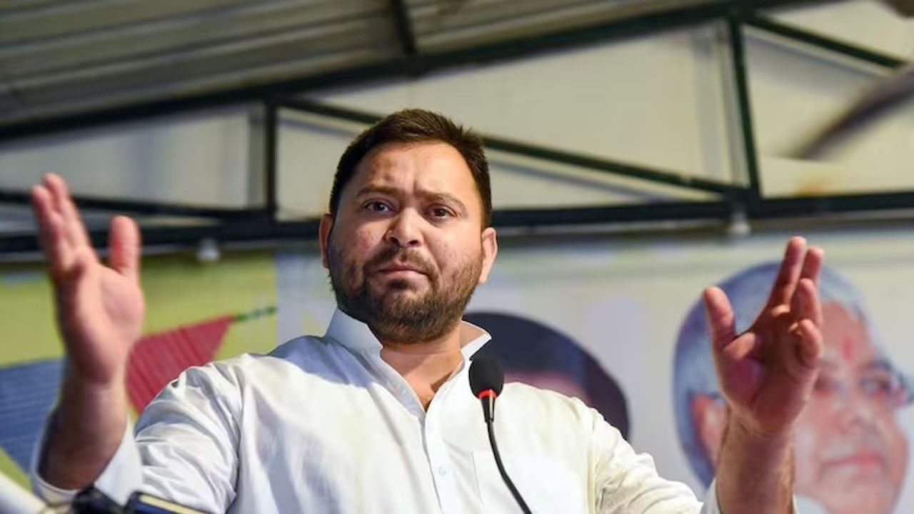 Bihar Chunav News: तेजस्वी यादव पर बीजेपी का हमला, क्रेडिट चोरी करने का लगाया आरोप Bihar Chunav News