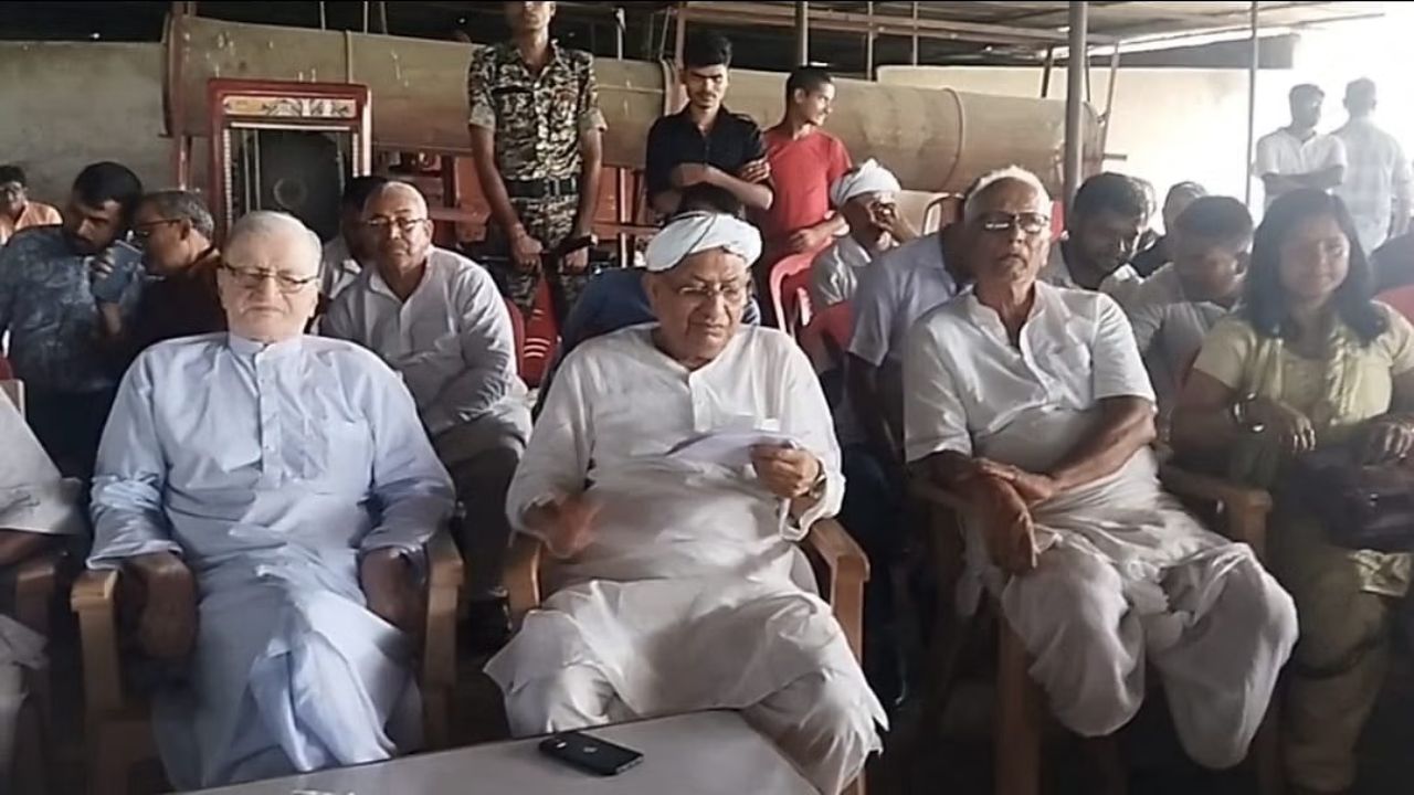 Bihar Election 2025: पूर्व मंत्री बृषण पटेल भतीजे के खिलाफ निर्दलीय उम्मीदवार के रूप में लड़ेंगे चुनाव Bihar Election 2025