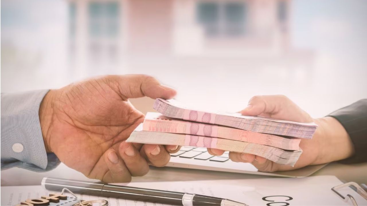 Bihar News: बिहार में बकाया लोन न चुकाने वालों की बढ़ी मुश्किलें, सरकार उठाएगी सख्त कदम Bihar News