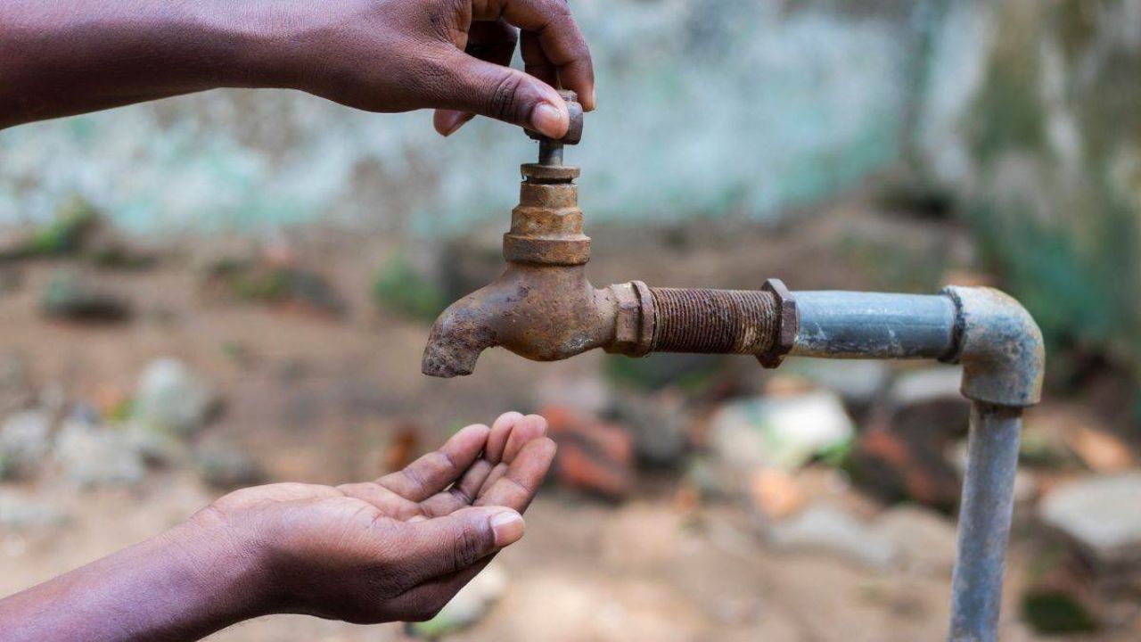 Bihar News: बिहार के कई जिलों में आया पेयजल संकट, 60 फीट तक गिरा भूजल स्तर Bihar News