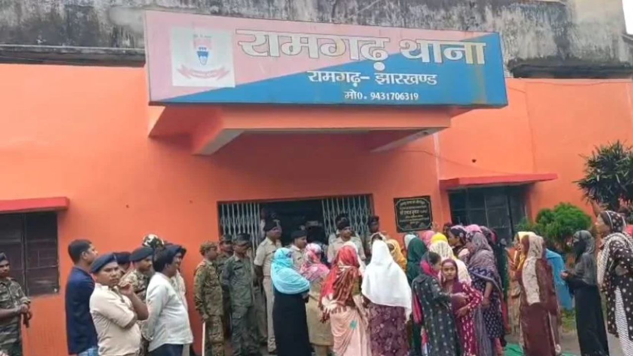 Jharkhand News: झारखंड में बलात्कार आरोपी की रहस्यमयी मौत, पांच अधिकारी निलंबित Jharkhand News