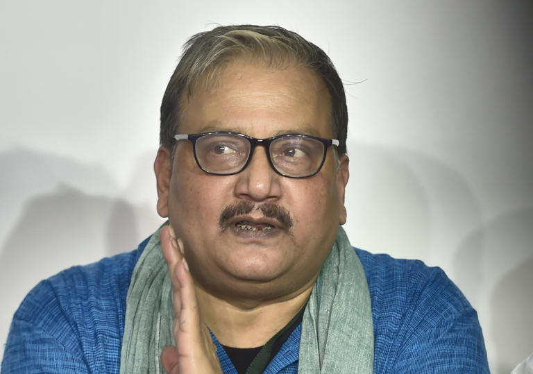 एआईएमआईएम को बिहार चुनाव से दूर रहना चाहिए: आरजेडी नेता मनोज झा एआईएमआईएम को बिहार चुनाव से दूर रहना चाहिए: आरजेडी नेता मनोज झा