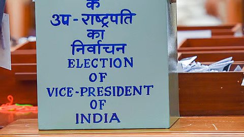उपराष्ट्रपति चुनाव की उलटी गिनती शुरू, निर्वाचन आयोग ने तैयार की निर्वाचक मंडल की अंतिम सूची