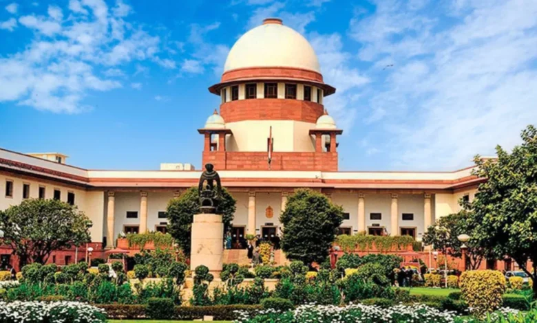 सुप्रीम कोर्ट का ऐतिहासिक फैसला: वैवाहिक विवाद में IPS पत्नी को देनी होगी सार्वजनिक माफी, पति और ससुर के जेल जाने पर जताया खेद