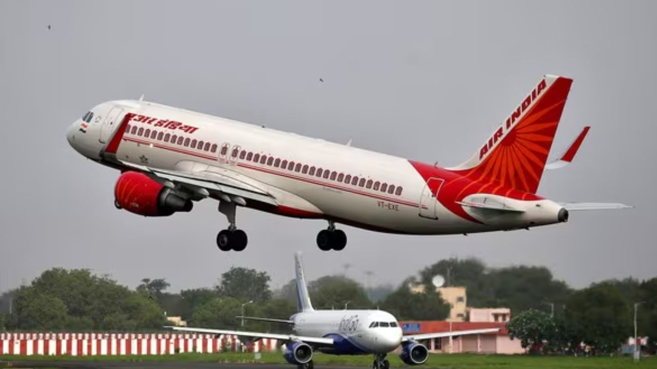 Air India: एयर इंडिया का प्लेन हादसे से बाल-बाल बचा, 2 घंटे हवा में चक्कर लगाए, कई सांसद सवार थे Air India