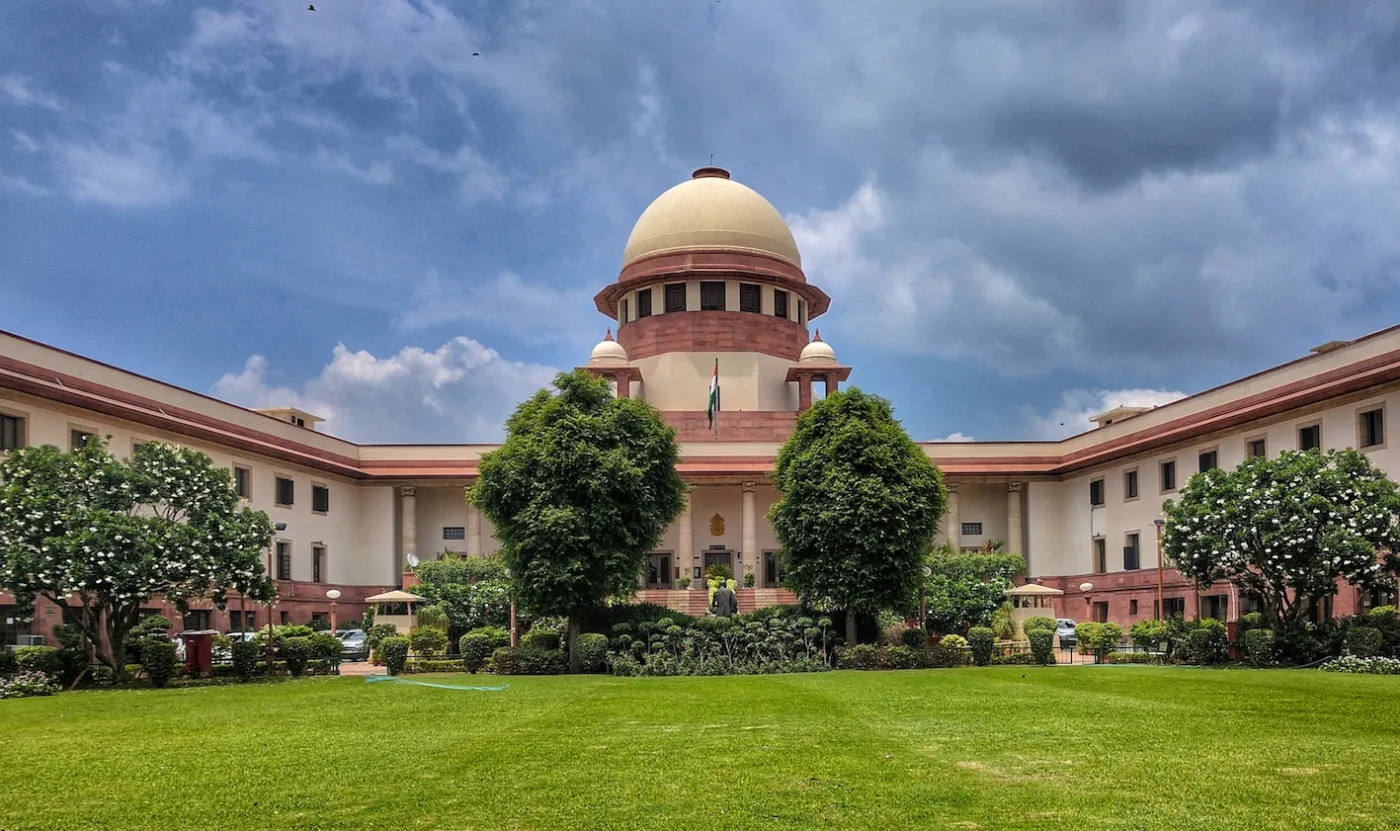 सुप्रीम कोर्ट ने इलाहाबाद हाईकोर्ट के जज पर की गई टिप्पणी वापस ली, न्यायपालिका की गरिमा पर दिया जोर सुप्रीम कोर्ट ने इलाहाबाद हाईकोर्ट के जज पर की गई टिप्पणी वापस ली, न्यायपालिका की गरिमा पर दिया जोर
