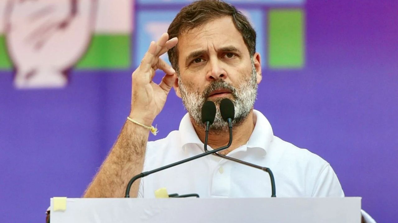 Rahul Gandhi News: राहुल गांधी ने चुनाव आयोग पर लगाए गंभीर आरोप, महाराष्ट्र चुनाव में 40 लाख फर्जी वोट का दावा Rahul Gandhi News