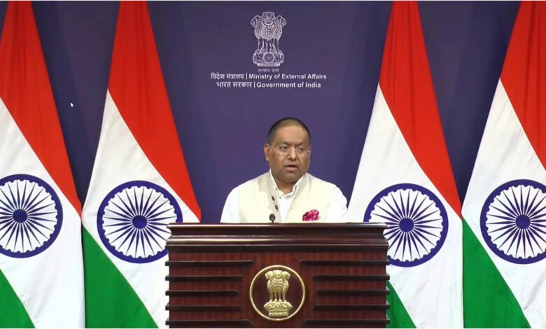 अमेरिका के टैरिफ के जवाब में भारत ने दिया सख्त संदेश, विदेश मंत्रालय ने कहा- देशहित से कोई समझौता नहीं...