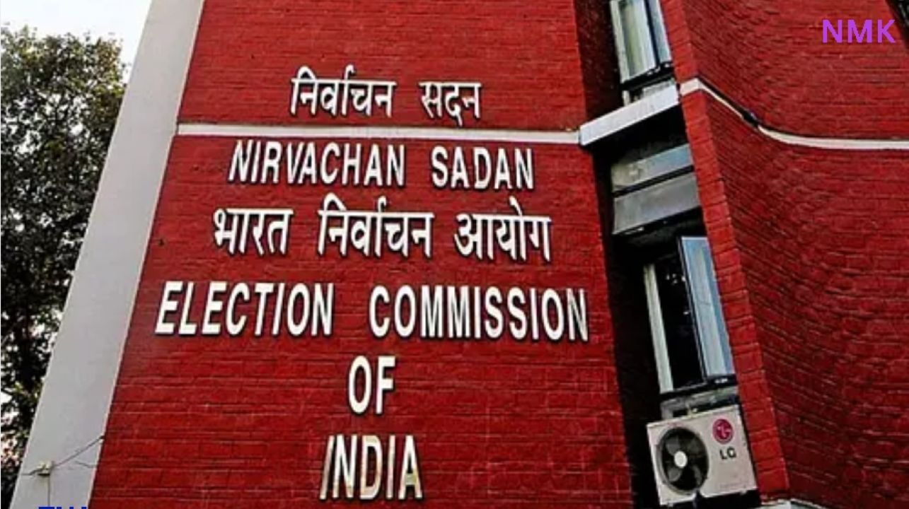 पश्चिम बंगाल के चार चुनाव अधिकारियों को निलंबित पश्चिम बंगाल के चार चुनाव अधिकारियों को निलंबित