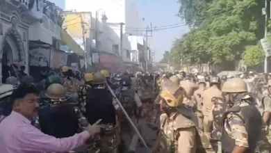 बरेली में जुमे की नमाज के बाद बवाल: ‘आई लव मोहम्मद’ पोस्टर विवाद पर प्रदर्शन, पुलिस ने किया लाठीचार्ज