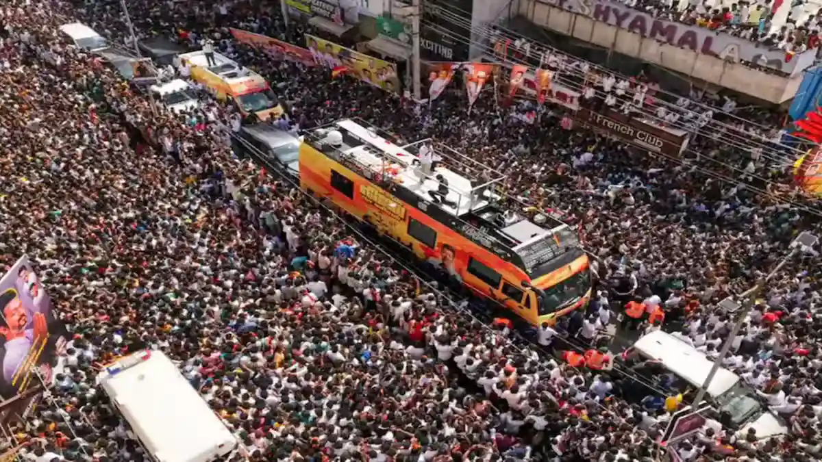 तमिलनाडु के करूर में थलपति विजय की रैली में भगदड़: 39 की मौत, 51 आईसीयू में भर्ती