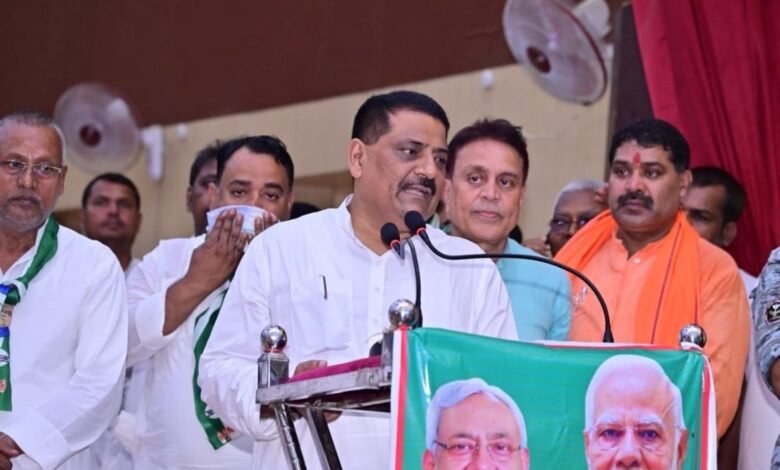 बिहार चुनावी सरगर्मी: जदयू नेता संजय झा का तेजस्वी यादव पर हमला, कहा- ‘क्या फिर लाना चाहते हैं जंगलराज?’