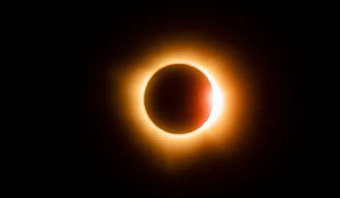 आज का सूर्य ग्रहण 2025: वैज्ञानिक और ज्योतिषीय दृष्टिकोण से जानें सबकुछ आज का सूर्य ग्रहण 2025: वैज्ञानिक और ज्योतिषीय दृष्टिकोण से जानें सबकुछ