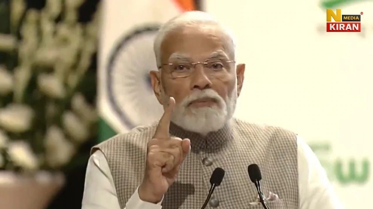 GST रिफॉर्म्स पर पीएम मोदी का बड़ा बयान, विपक्ष पर भी साधा निशाना GST रिफॉर्म्स पर पीएम मोदी का बड़ा बयान, विपक्ष पर भी साधा निशाना