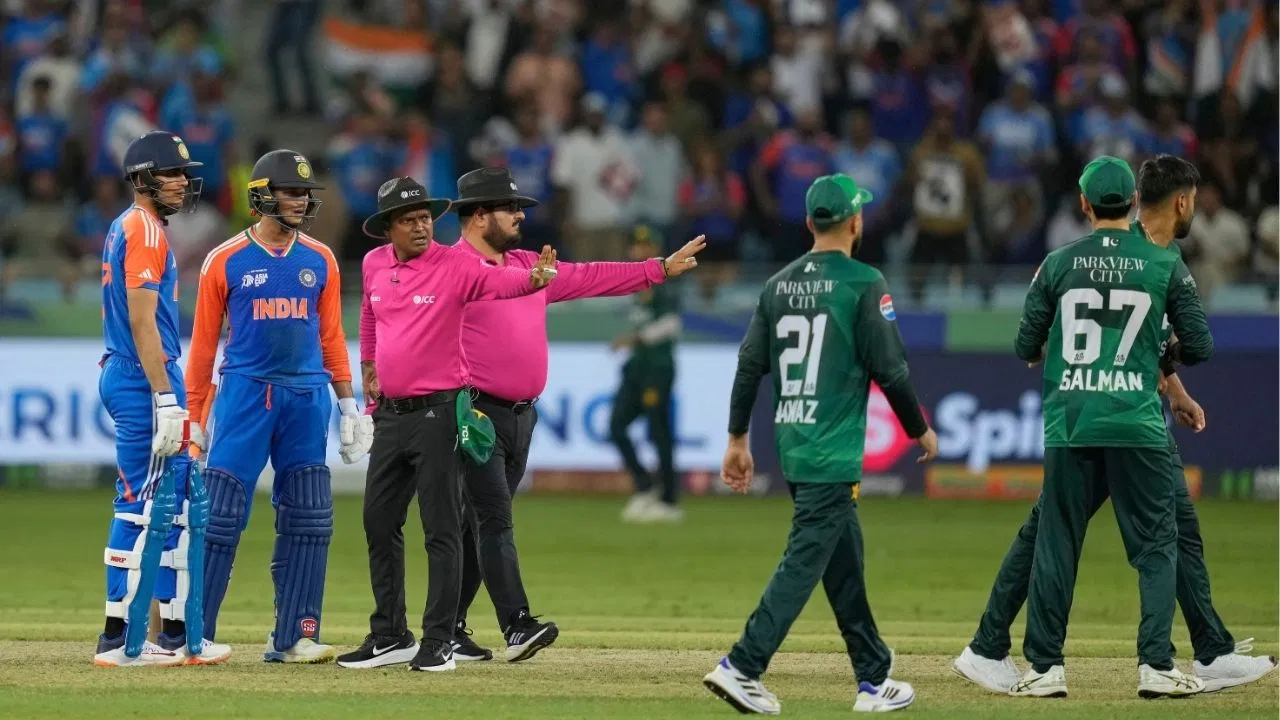 एशिया कप फाइनल: पहली बार भारत-पाक आमने-सामने, दुबई में हाई-वोल्टेज भिड़ंत