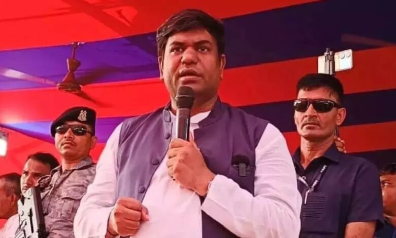 बिहार चुनाव: महागठबंधन में सीट बंटवारे पर गतिरोध, डिप्टी सीएम पद को लेकर मुकेश सहनी अड़े