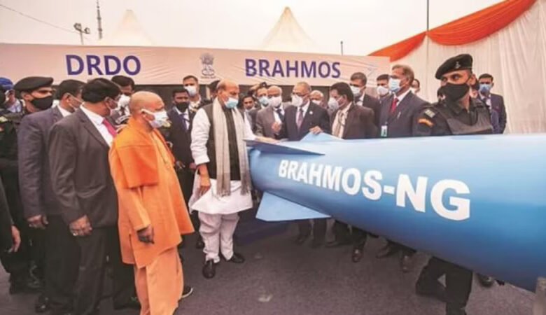 लखनऊ से ब्रह्मोस की पहली खेप रवाना: राजनाथ सिंह और योगी आदित्यनाथ दिखाएंगे हरी झंडी