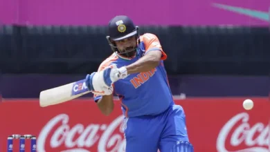 INDvsAus: रोहित शर्मा का बल्ला रहा खामोश फिर रच दिया बड़ा इतिहास