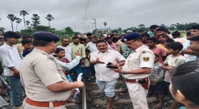 पूर्णिया में वंदे भारत ट्रेन हादसा: चार युवकों की मौत, कई घायल