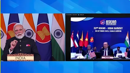 पीएम मोदी का ASEAN समिट में संबोधन: “भारत और आसियान मिलकर बनाएंगे 21वीं सदी का उज्ज्वल भविष्य”