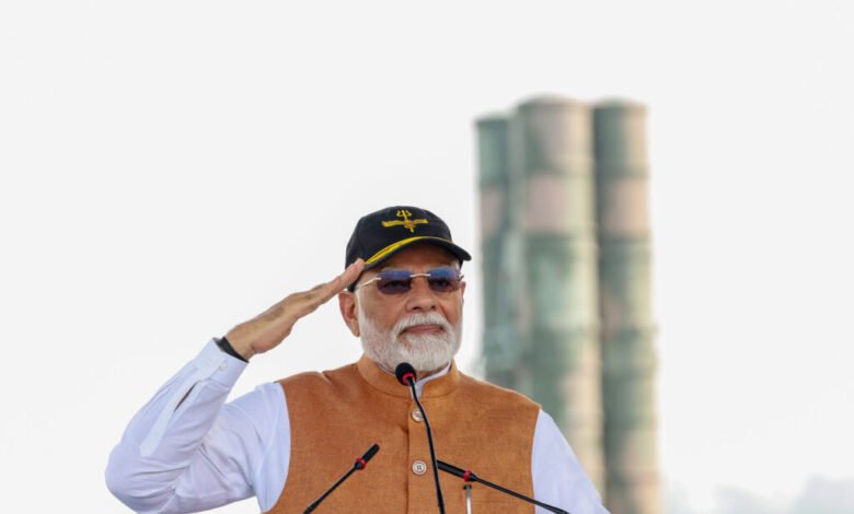 पीएम मोदी का कांग्रेस पर वार, कहा- विदेशी दबाव में रुकी सैन्य कार्रवाई, अब भारत घुस कर देता है जवाब