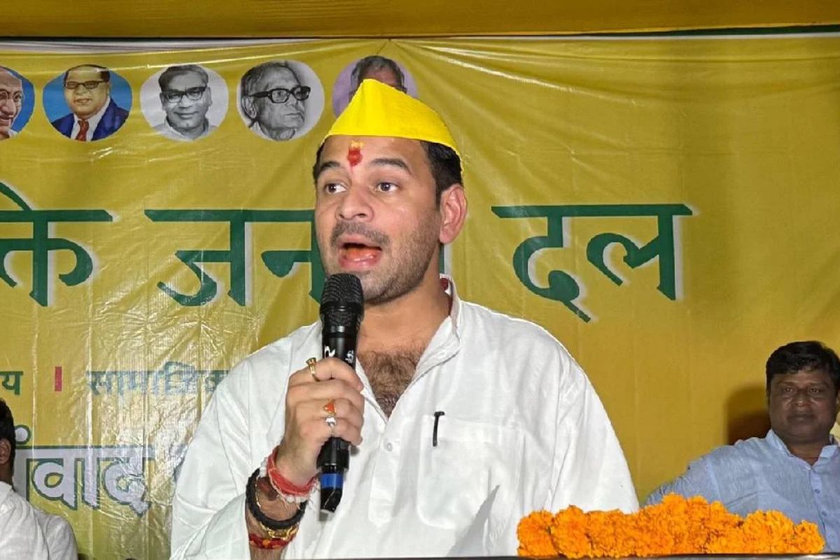 “मरना कबूल है, लेकिन वापस नहीं जाऊंगा”: आरजेडी में वापसी की संभावना पर बोले तेज प्रताप यादव “मरना कबूल है, लेकिन वापस नहीं जाऊंगा”: आरजेडी में वापसी की संभावना पर बोले तेज प्रताप यादव