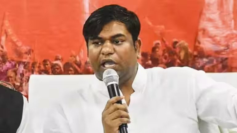 बिहार चुनाव 2025: मुकेश सहनी ने खुद चुनाव न लड़ने का किया ऐलान, डिप्टी सीएम पद पर अड़े!