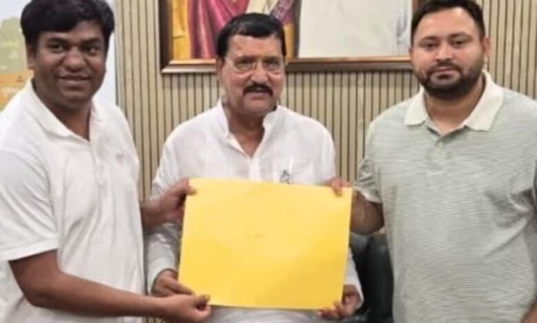 बिहार चुनाव 2025: सुगौली सीट पर महागठबंधन को करारा झटका, VIP उम्मीदवार शशिभूषण सिंह समेत 5 का नामांकन रद्द