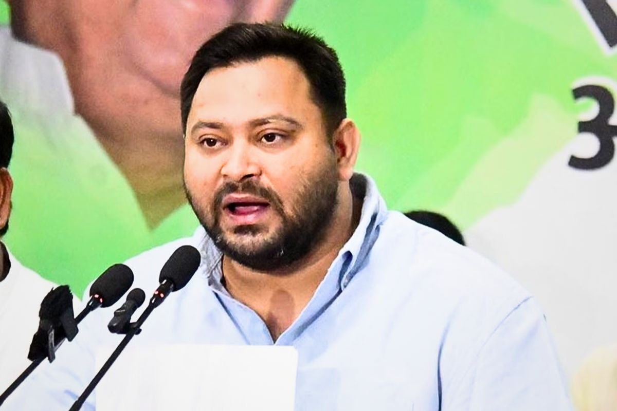 Bihar Election 2025: RJD को बड़ा झटका, दो विधायक JD(U) में शामिल