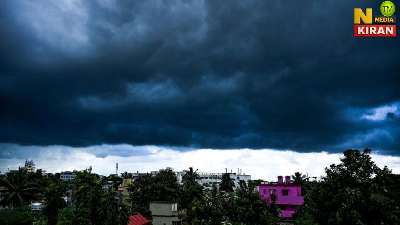 चक्रवात की चेतावनी: निवासियों को घर के अंदर रहने की सलाह चक्रवात की चेतावनी: निवासियों को घर के अंदर रहने की सलाह