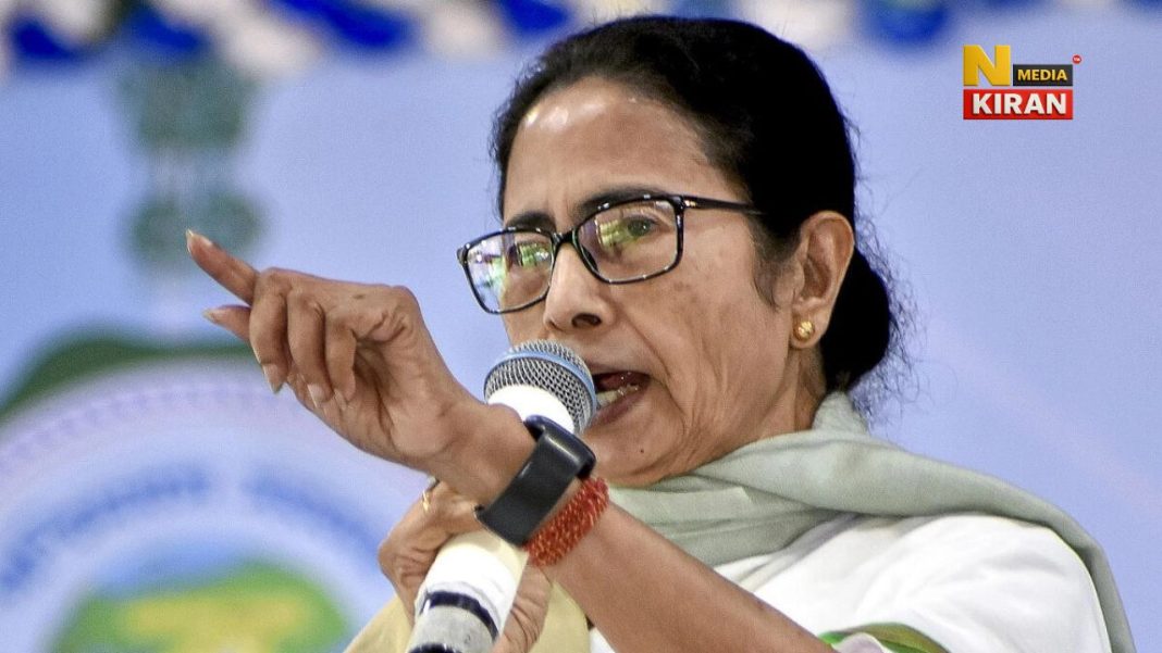West Bengal Politics: ममता बनर्जी ने दिया बड़ा बयान, SIR के खिलाफ रसोई के हथियार उठाओ West Bengal Politics: ममता बनर्जी ने दिया बड़ा बयान, SIR के खिलाफ रसोई के हथियार उठाओ