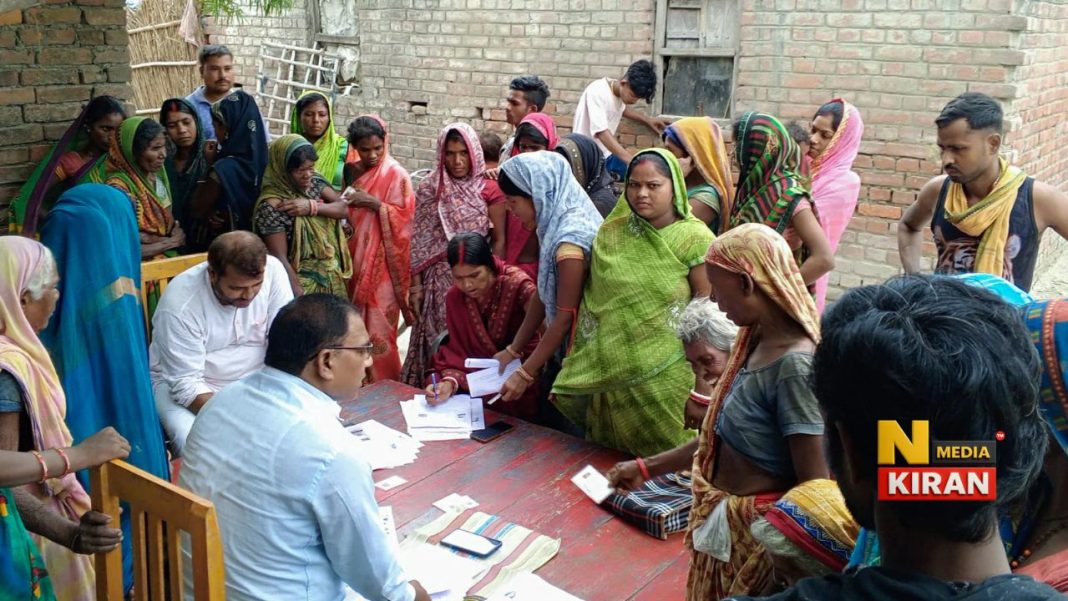 West Bengal News: चौरंगी विधानसभा में एसआईआर ड्राफ्ट रोल से 74,553 मतदाताओं के नाम हटे West Bengal News: चौरंगी विधानसभा में एसआईआर ड्राफ्ट रोल से 74,553 मतदाताओं के नाम हटे