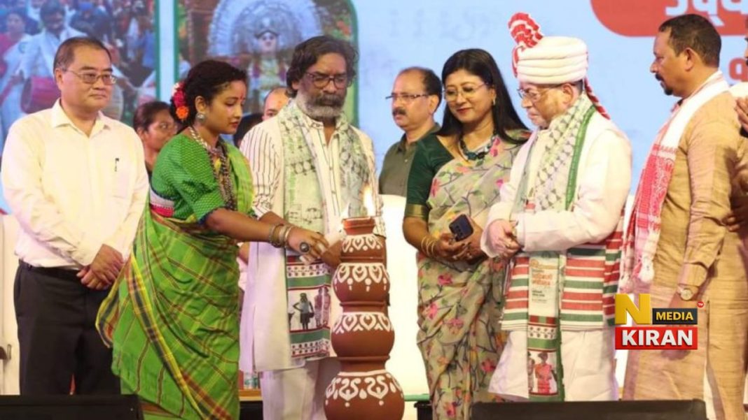 झारखंड में रवींद्र भवन का अनावरण, आदिवासी विरासत को मिलेगा बढ़ावा झारखंड में रवींद्र भवन का अनावरण, आदिवासी विरासत को मिलेगा बढ़ावा