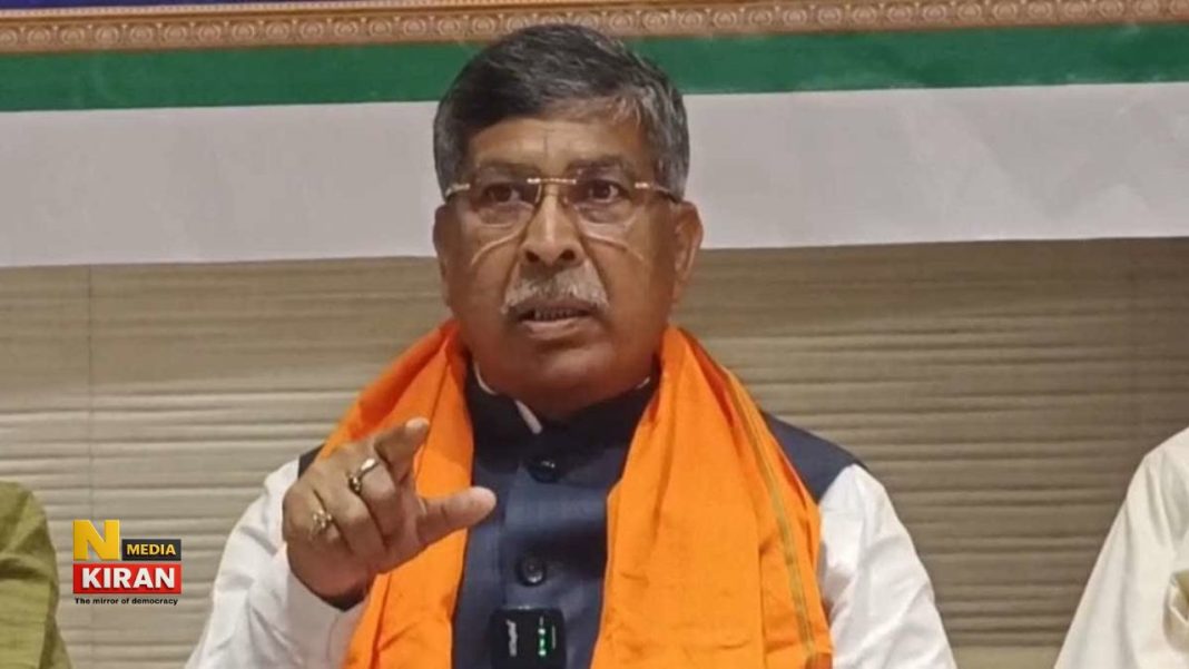 Jharkhand News: हेमंत सोरेन के बयान पर सियासी बवाल, भाजपा अध्यक्ष आदित्य साहू का बड़ा हमला Jharkhand News: हेमंत सोरेन के बयान पर सियासी बवाल, भाजपा अध्यक्ष आदित्य साहू का बड़ा हमला