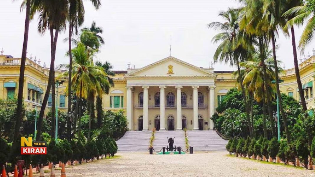 West Bengal Politics: बंगाल में SIR ने फंसाया बड़ा पेंच, 7 मई तक नहीं बनी नई सरकार तो पक्का लगेगा राष्ट्रपति शासन, राज्यपाल के इस्तीफे ने बढ़ाई टेंशन West Bengal Politics