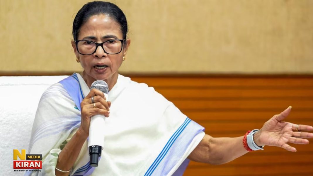 ममता बनर्जी के दार्जिलिंग वाले बयान पर बवाल, चुनाव आयोग ने माँगी रिपोर्ट, विपक्ष ने लगाए गंभीर आरोप Bengal Election Controversy