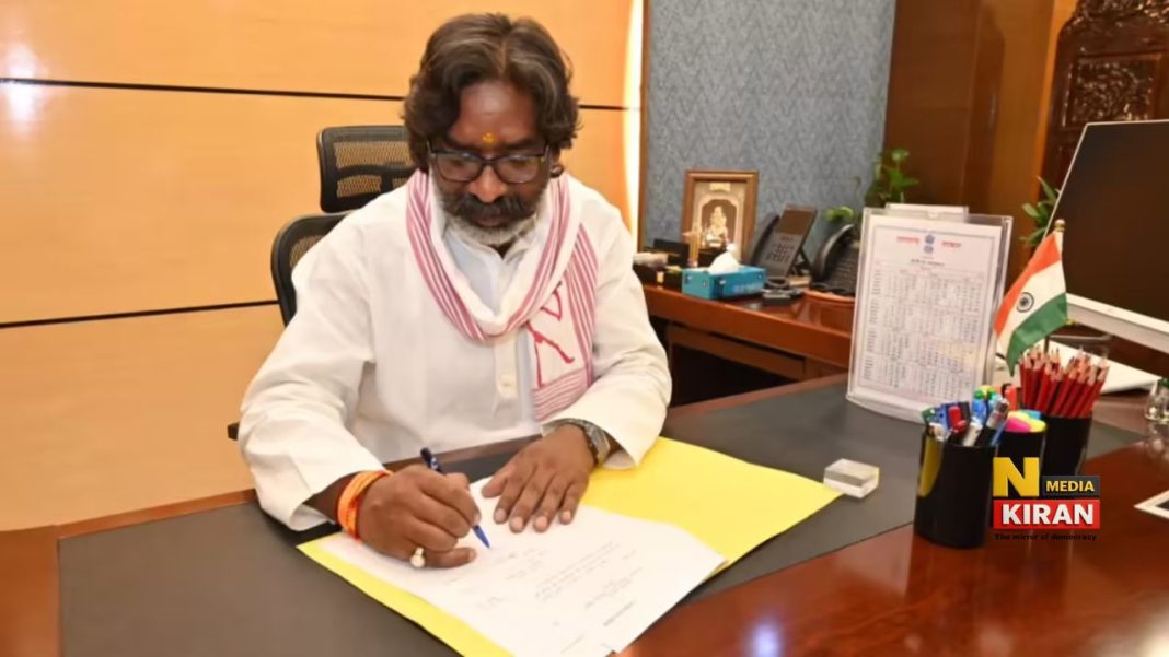 झारखंड के सरकारी कर्मचारियों को मिलेगी राहत, शिक्षकों और स्वास्थ्य कर्मियों के वेतन के लिए हजारों करोड़ जारी Jharkhand News