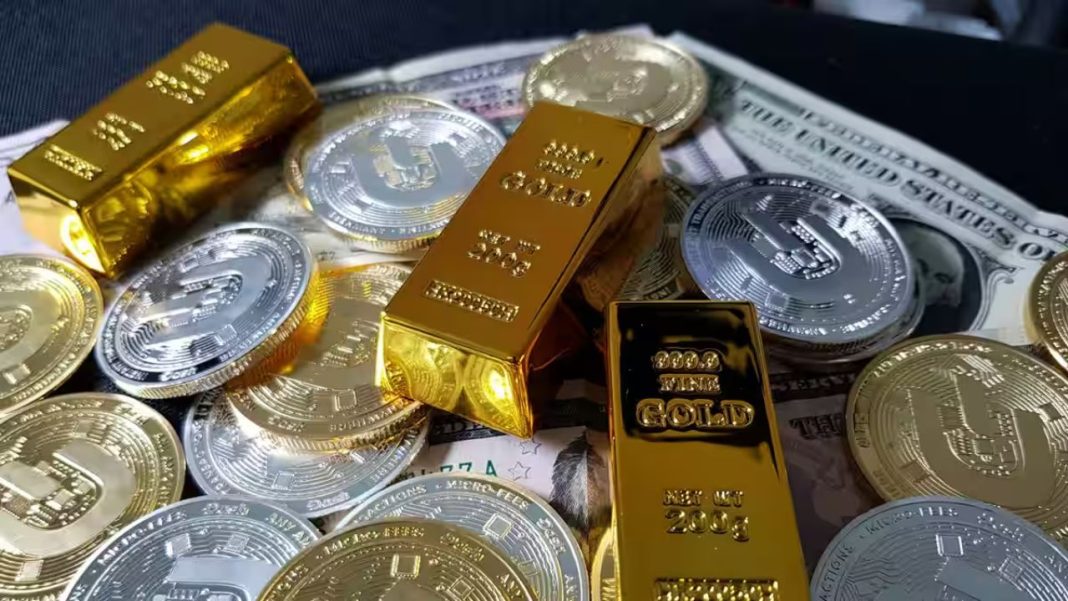 Gold Silver Price Today: सोना 1.50 लाख के नीचे फिसला, चांदी में भी 5,100 रुपये की गिरावट, जानिए ताजा भाव और गिरावट की असली वजह Gold Silver Price Today