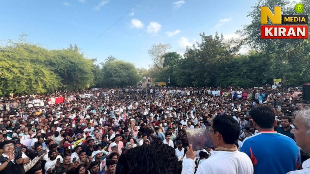 पुणे के बाद लखनऊ में विरोध प्रदर्शन, अब अमृतसर जाने का ऐलान पुणे के बाद लखनऊ में विरोध प्रदर्शन, अब अमृतसर जाने का ऐलान