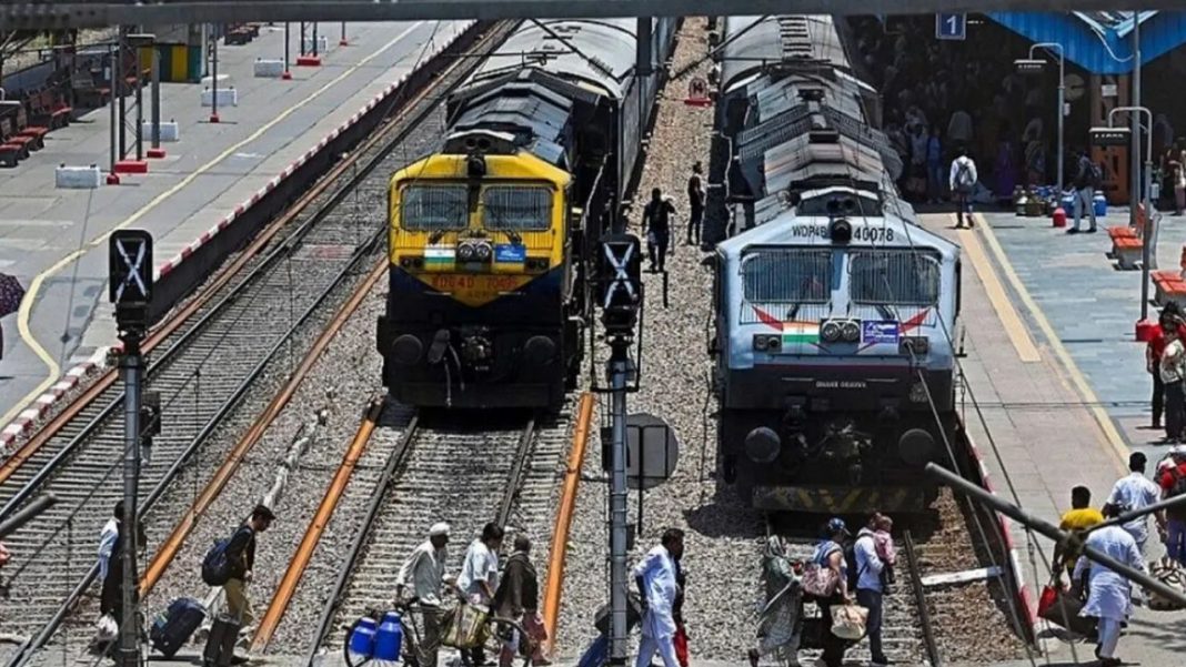 Bihar Train Updates: बिहार के रेल यात्रियों के लिए बड़ी खुशखबरी, पूर्व मध्य रेलवे के इन व्यस्त रूटों पर स्थापित हुआ आधुनिक सुरक्षा कवच 4.0 Bihar Train Updates
