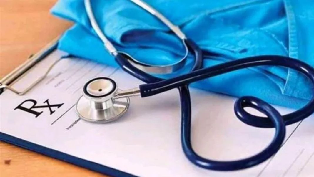 MBBS Government Bond Rules: मेडिकल में एडमिशन से पहले जरूर जान लें सरकारी बॉन्ड के कड़े नियम, जरा सी चूक पर लग सकता है 1 करोड़ तक का जुर्माना MBBS Government Bond Rules