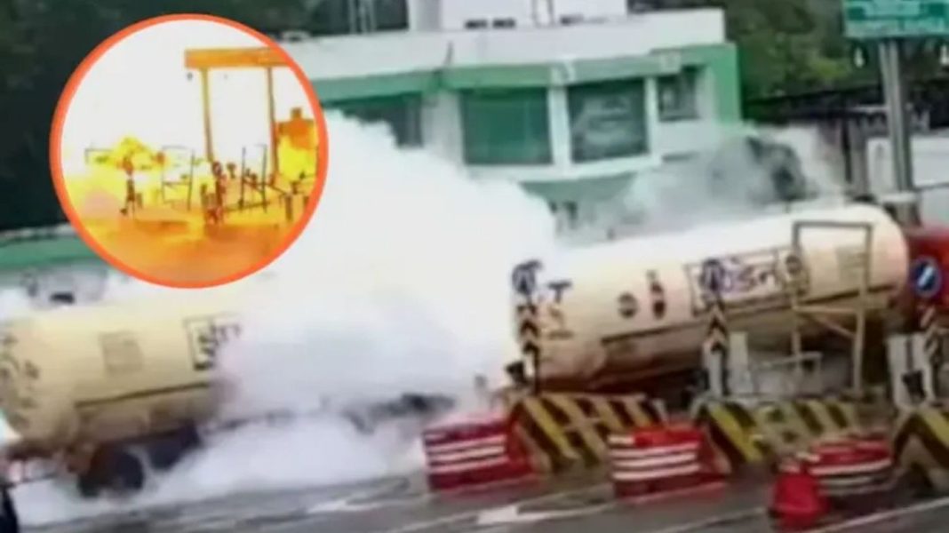 कौशांबी में खौफनाक मंजर: बेकाबू LPG टैंकर टोल बूथ से टकराया, धमाके में 5 की मौत – CCTV में कैद तबाही कौशांबी में खौफनाक मंजर: बेकाबू LPG टैंकर टोल बूथ से टकराया, धमाके में 5 की मौत – CCTV में कैद तबाही
