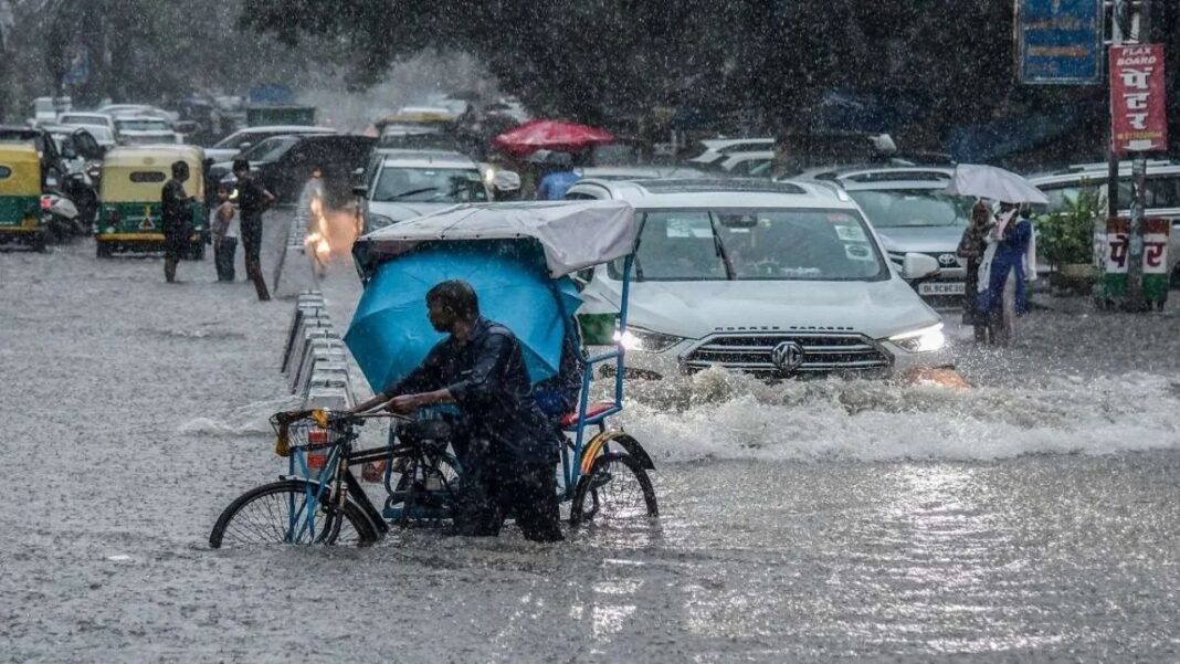 Kal Ka Mausam 27 August 2026: 26 राज्यों में भारी बारिश का अलर्ट, 85 की रफ्तार से चलेगी आंधी, IMD ने जारी की चेतावनी Kal Ka Mausam 27 August 2026