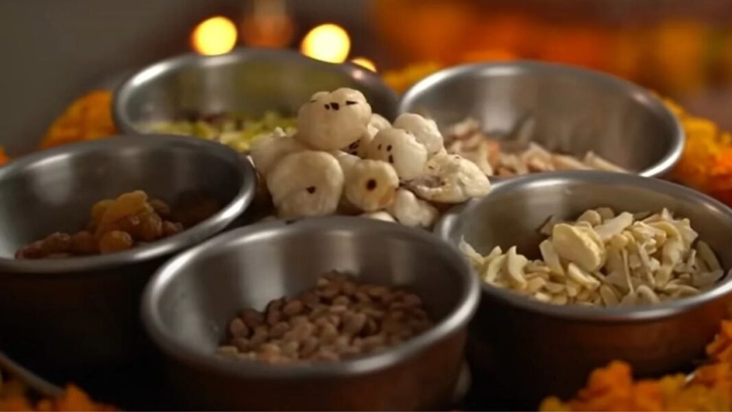 Krishna Janmashtami Bhog: जन्माष्टमी पर लड्डू गोपाल को लगाएं ये प्रिय भोग, जानें पूजा विधि और जरूरी नियम Krishna Janmashtami Bhog