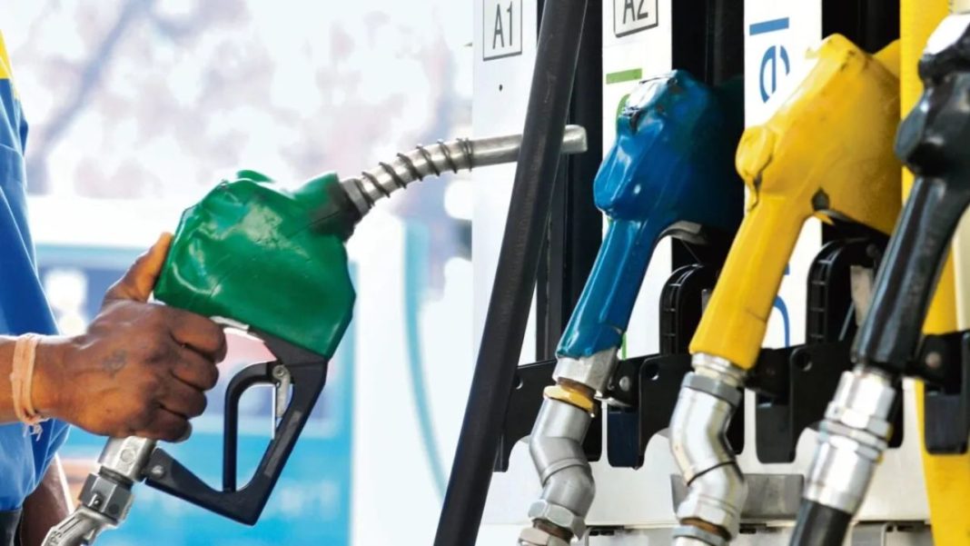 Petrol Diesel Rate 19 Aug 2026: पेट्रोल-डीजल के दाम में कोई बड़ा बदलाव नहीं, जानें लखनऊ, नोएडा, वाराणसी समेत यूपी के शहरों में ताजा रेट Petrol Diesel Rate 19 Aug 2026