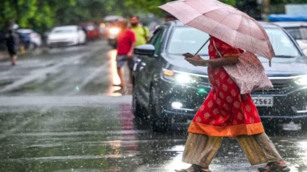 UP Weather Today : यूपी मौसम, 27 अगस्त को कहीं बारिश तो कहीं उमस, इन जिलों में रेत अलर्ट UP Weather Today